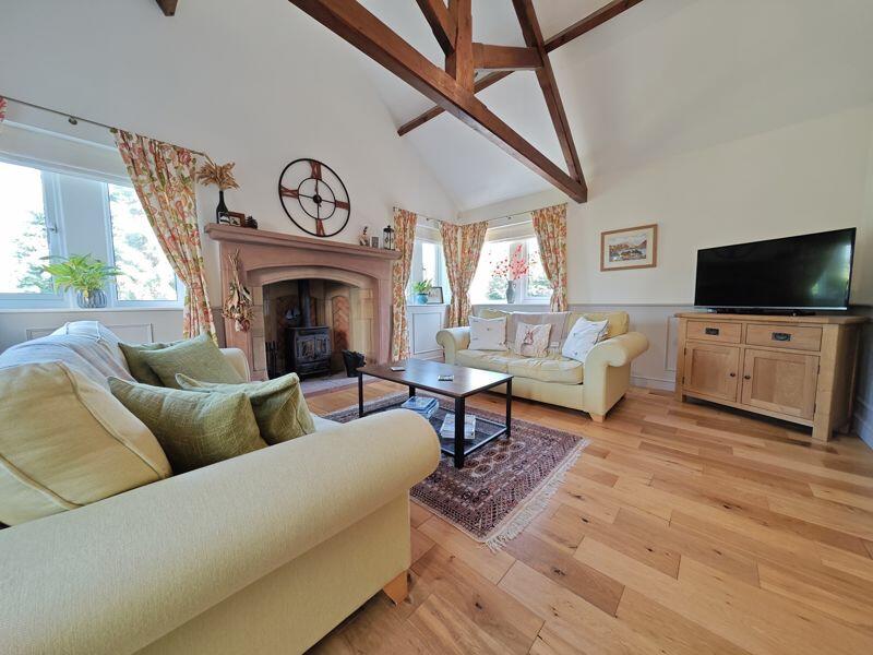 Additional image 4 of Forella, Ainstable