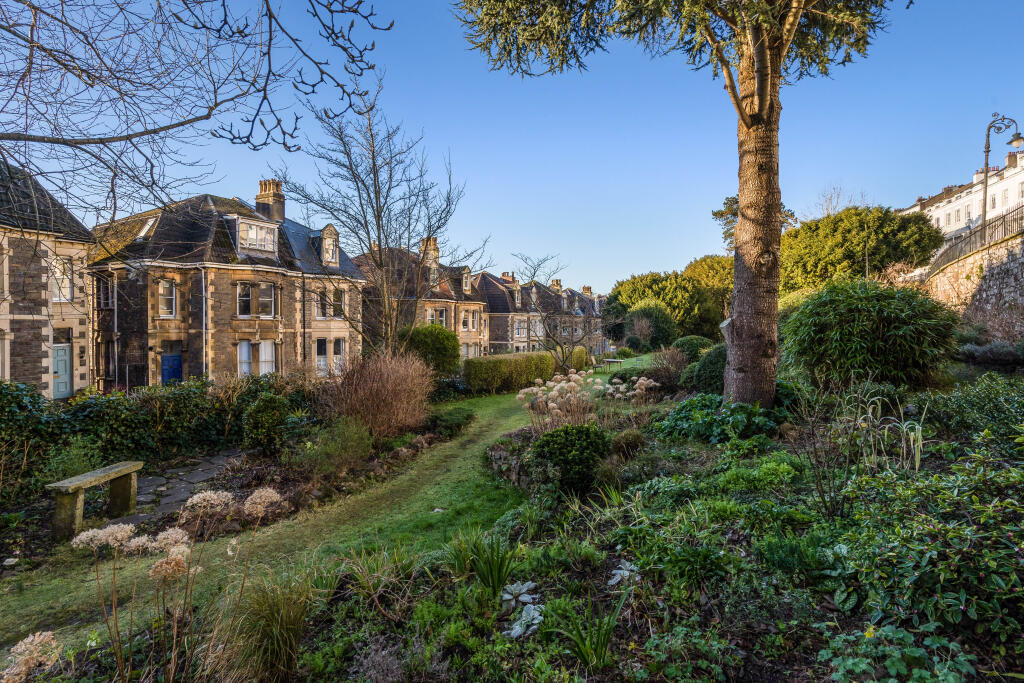 Additional image 21 of Royal York Crescent, Bristol, BS8