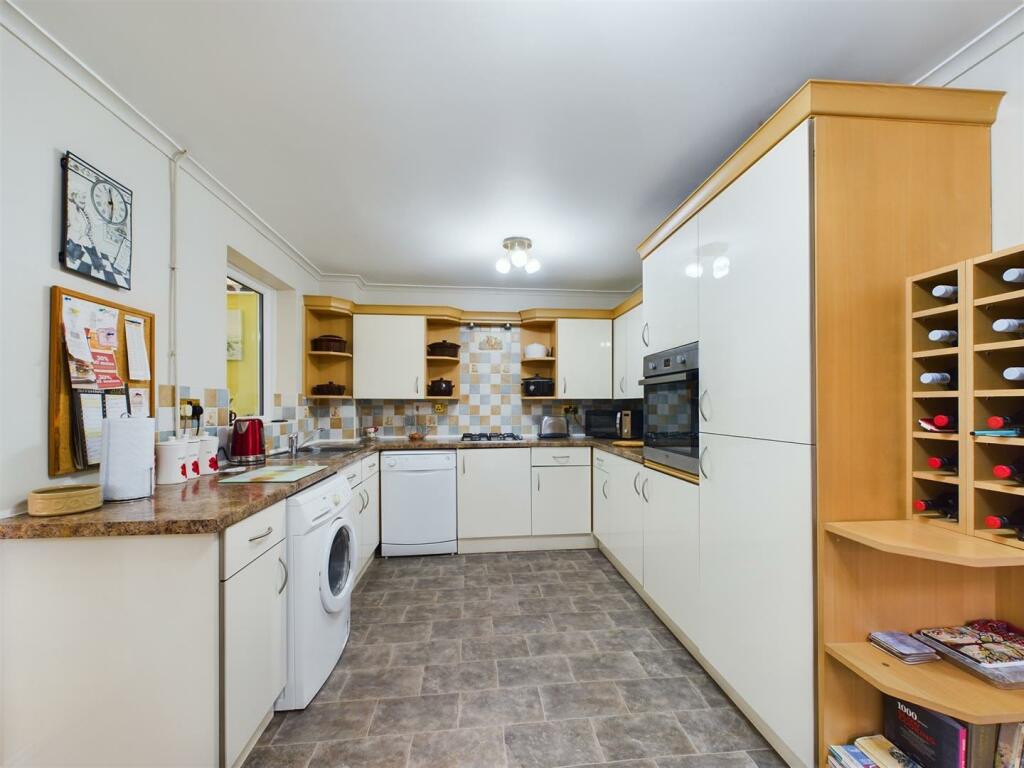 Additional image 4 of Birch Walk, Porthcawl