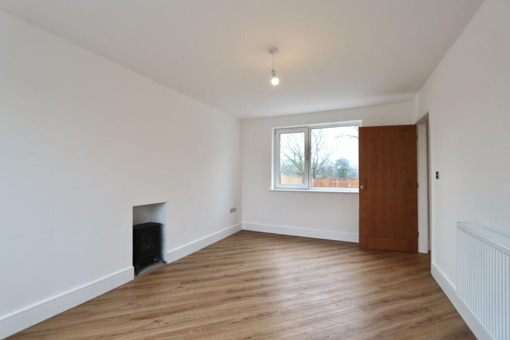 Additional image 18 of Gelligaer Road, Trelewis, CF46
