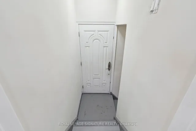 Additional image 23 of 48 Neapolitan Dr