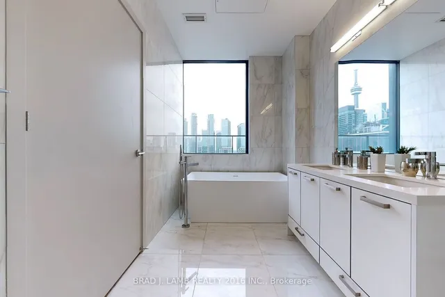 Additional image 23 of 458 Richmond St Unit 1702