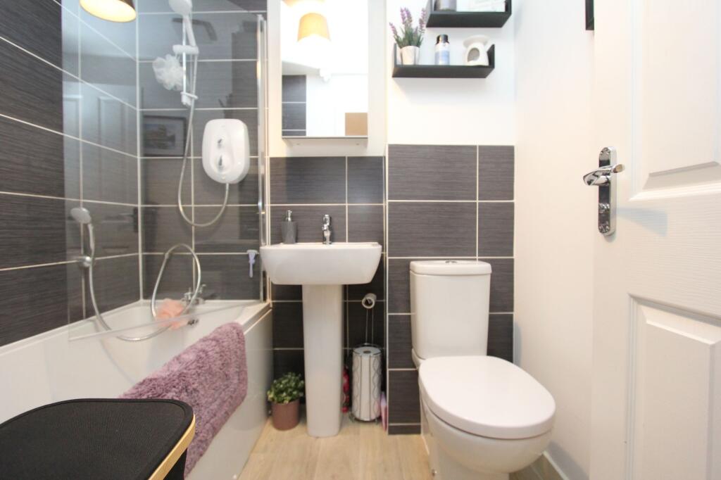 Additional image 10 of Barry, CF62