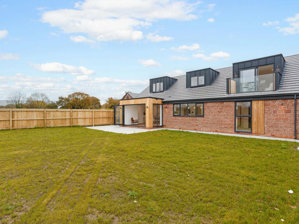 Additional image 26 of Raby Mere Road, Wirral, CH63