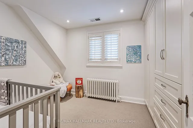 Additional image 28 of 14 Crescentwood Rd