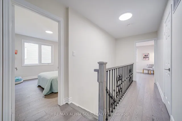 Additional image 20 of 126 Chapel Park Sq