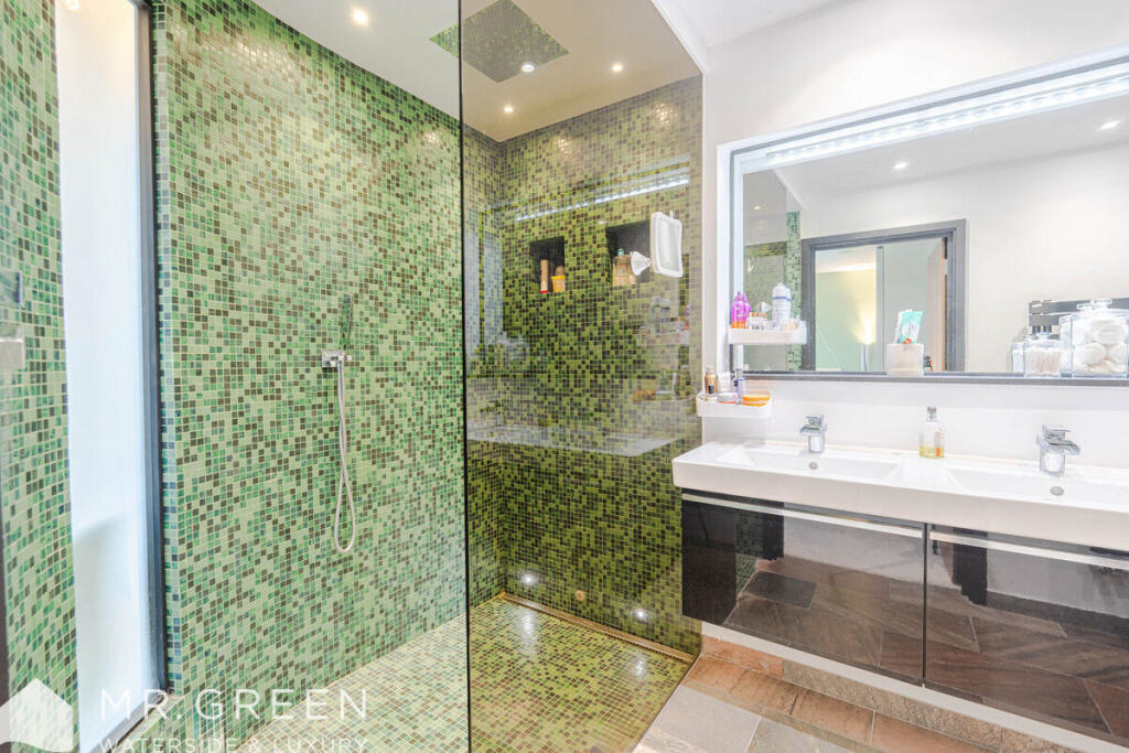 Additional image 17 of Ocean, 53 Boscombe Overcliff Drive, Bournemouth, BH5 2DW