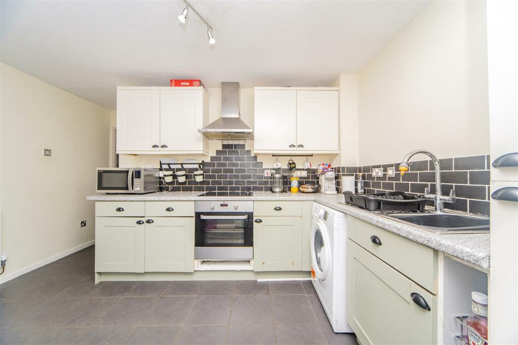 Additional image 8 of Brookfield Avenue, Barry