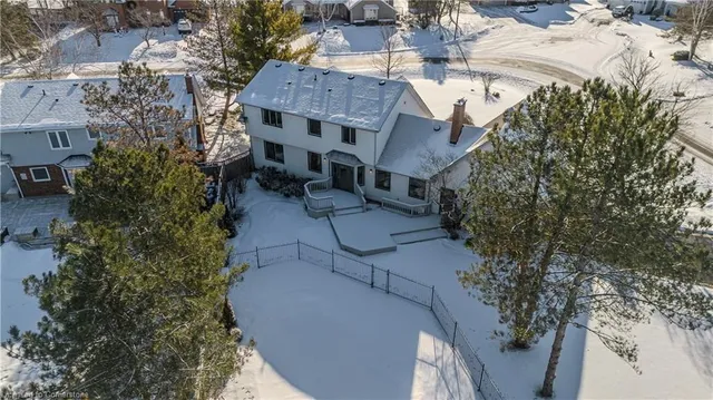 Additional image 18 of 21 Meander Close