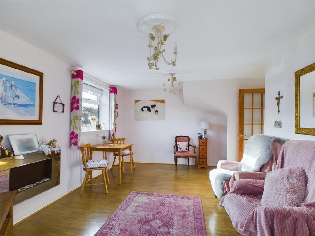 Additional image 6 of Acacia Avenue, Newton