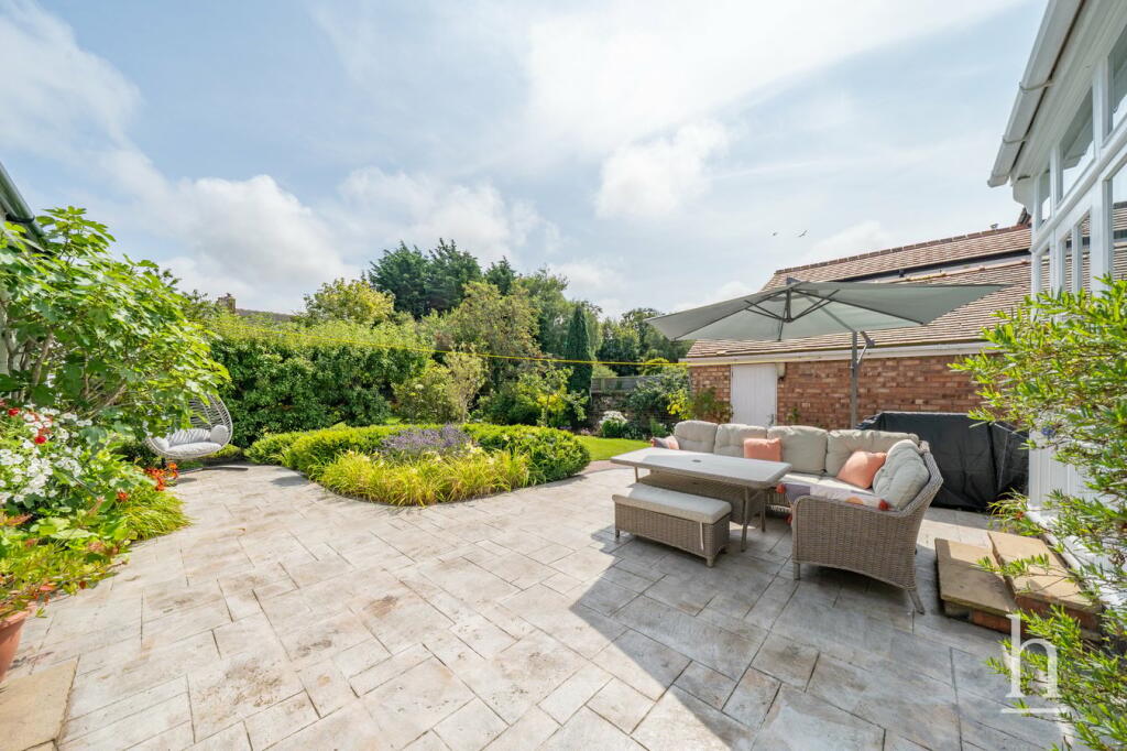 Additional image 41 of Meols Drive, Hoylake, CH47