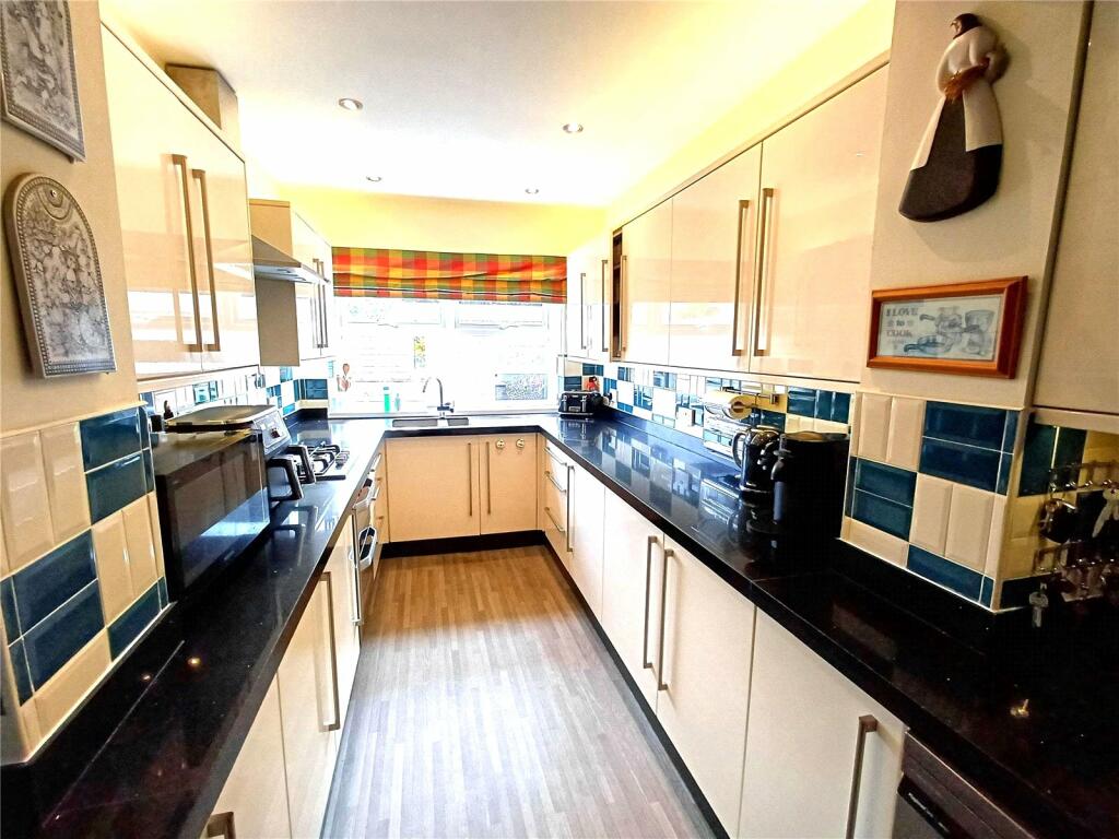 Additional image 6 of South Road, Porthcawl CF36 3DA, CF36