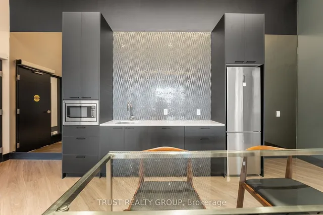 Additional image 18 of 1808 St. Clair Ave Unit 911