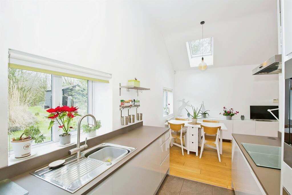 Additional image 2 of Heol-Y-Felin, Cefn Hengoed, Hengoed