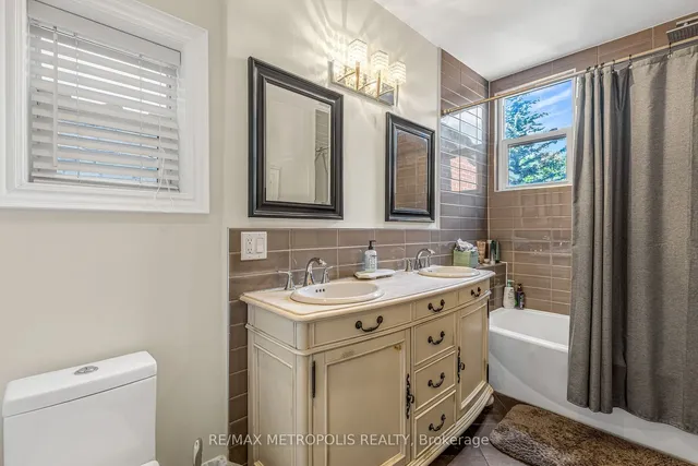 Additional image 16 of 26 Algonquin Ave