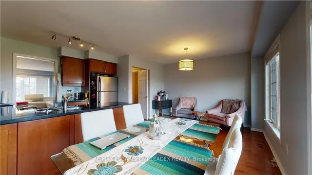 Additional image 19 of 23 EMICK Dr