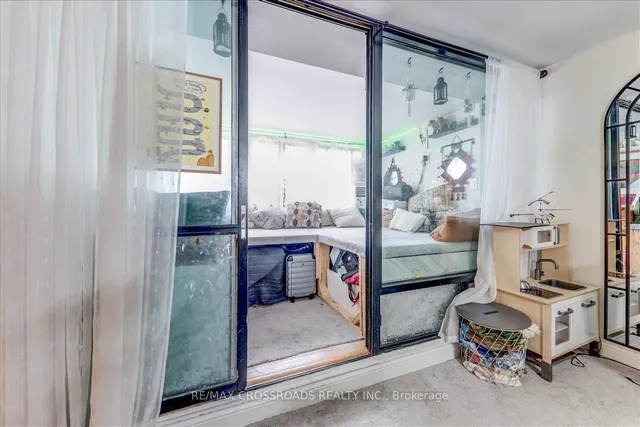 Additional image 17 of 5 Massey Sq Unit 910