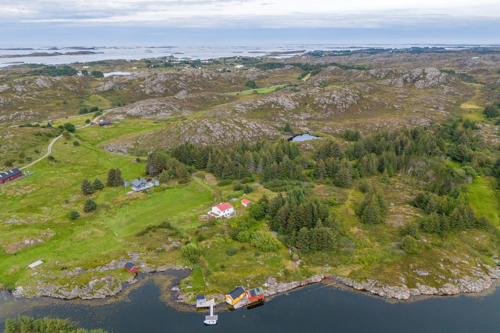 Additional image 2 of Skarpnesveien 100, 6570 Smøla
