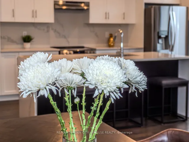 Additional image 4 of 111 STARFIRE Cres