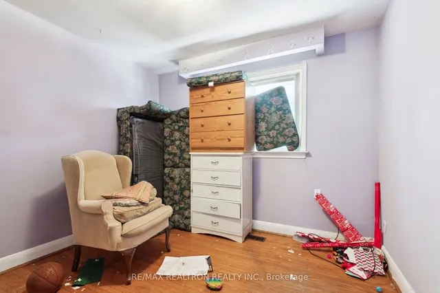 Additional image 23 of 201 Churchill Ave