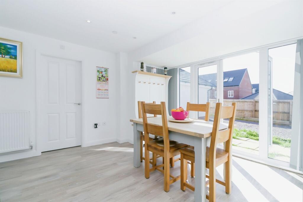 Additional image 12 of Rhodfa'r Hurricane, St. Athan, Barry