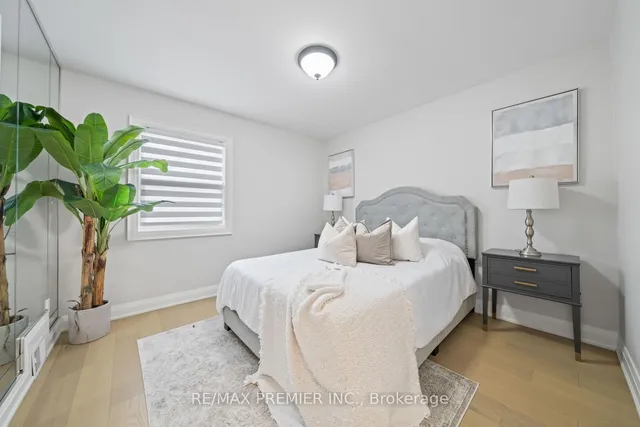 Additional image 17 of 10 Frankfort Ave