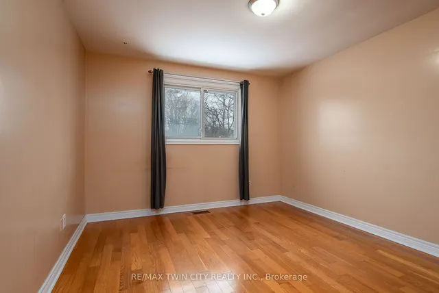 Additional image 22 of 21 Bridge St