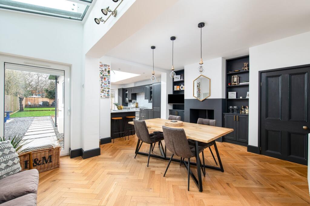 Additional image 15 of Avenue Road, Trowbridge, BA14