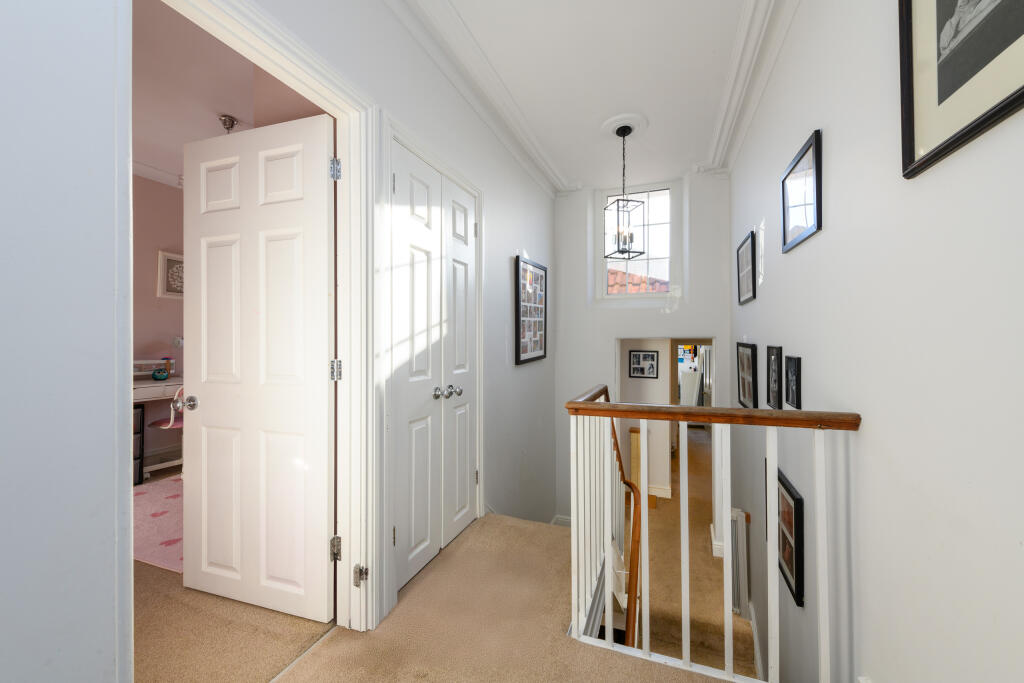 Additional image 14 of High Street, Street