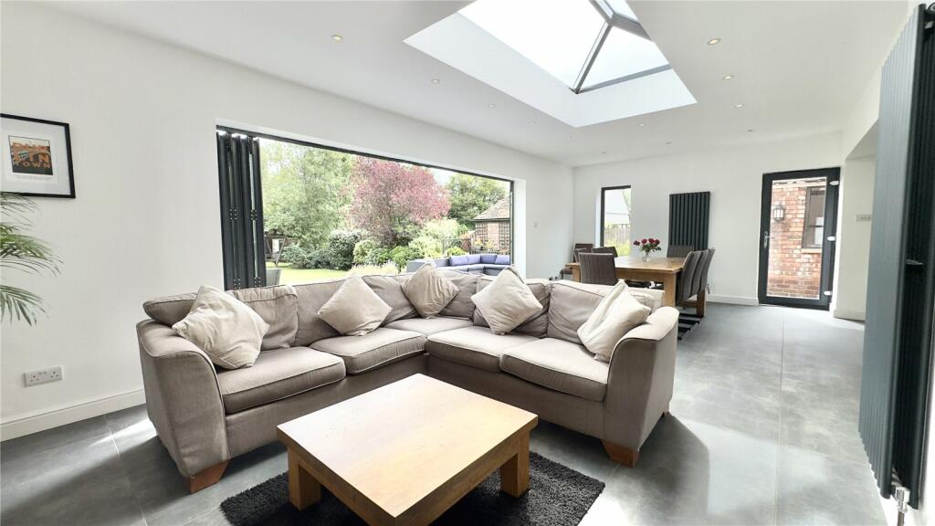 Additional image 23 of Bertram Drive, Hoylake, Wirral, Merseyside, CH47