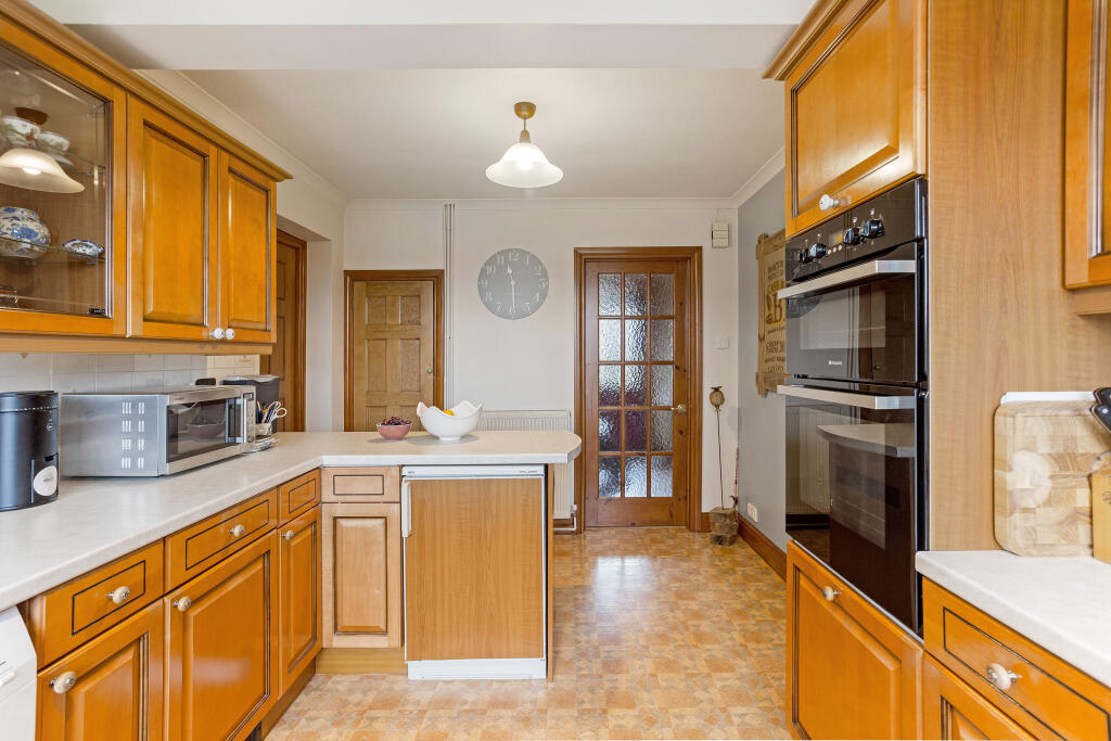 Additional image 10 of Manor Road, Wheathampstead, AL4