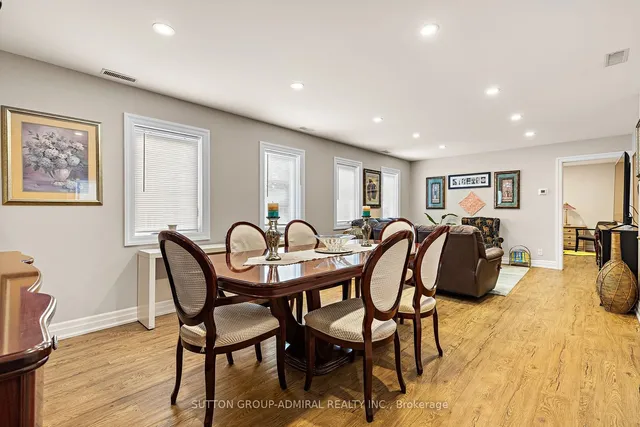 Additional image 27 of 42 Glen Long Ave