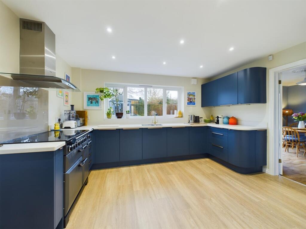 Additional image 4 of 14 Gunning Close, Bristol