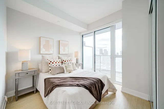 Additional image 11 of 7 Grenville St Unit 3211