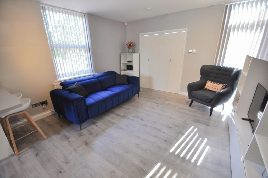 Additional image 11 of Warwick Drive, Wallasey