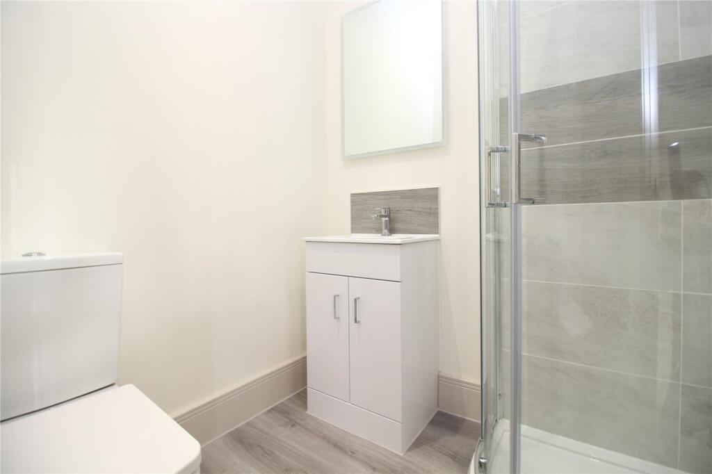 Additional image 5 of York Avenue, New Milton, Hampshire, BH25