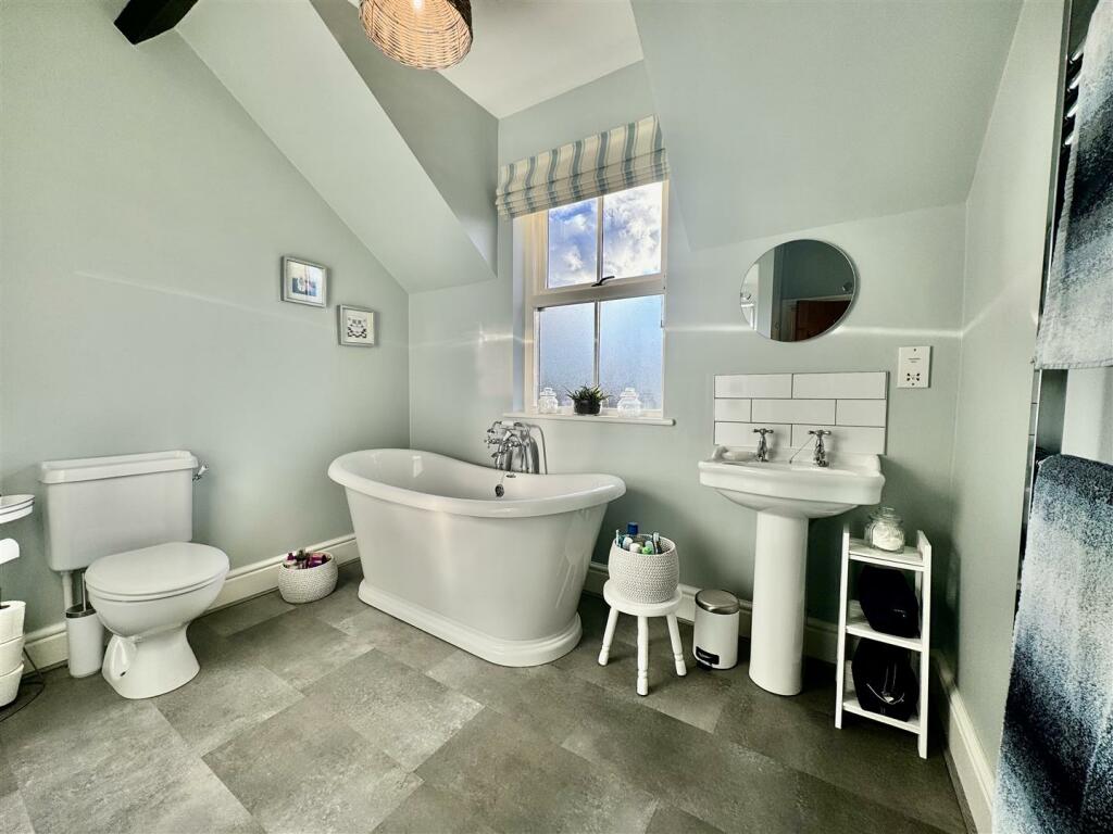 Additional image 9 of Main Road, Higher Kinnerton, Chester