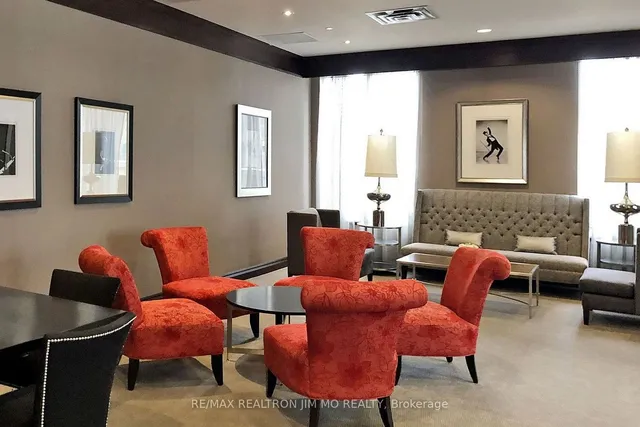 Additional image 24 of 35 Balmuto St Unit 1602