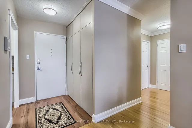 Additional image 6 of 362 The East Mall Unit 1908