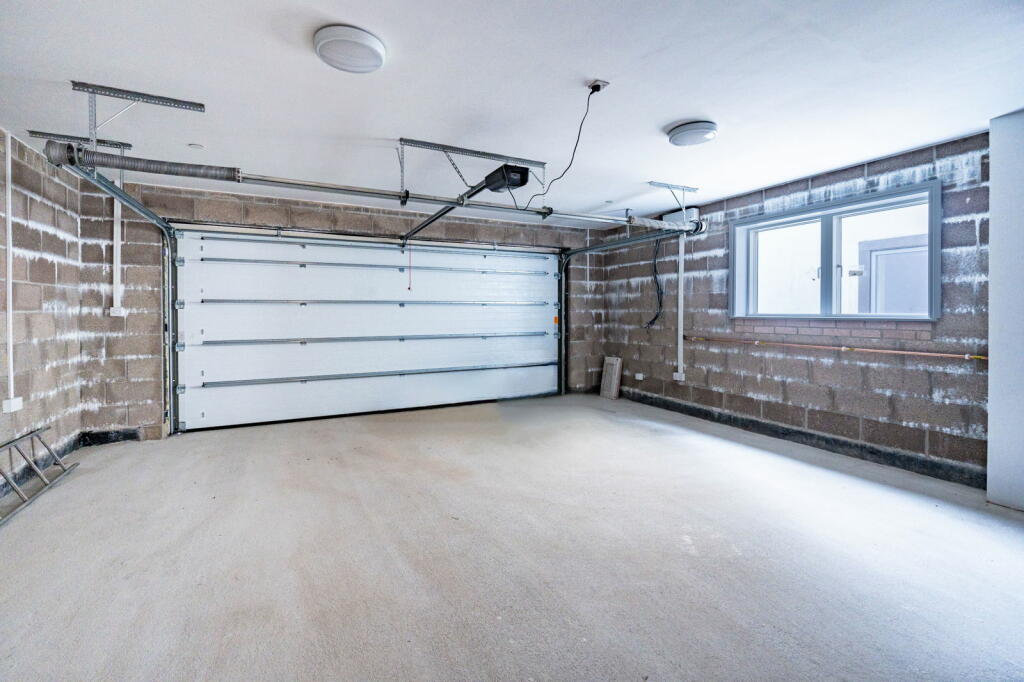 Additional image 28 of Van Road, Caerphilly, CF83 3RR