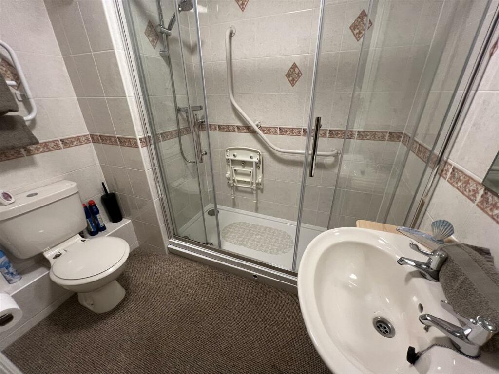 Additional image 9 of Telegraph Road, Heswall, Wirral