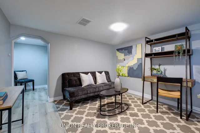 Additional image 18 of 28 Fishleigh Dr