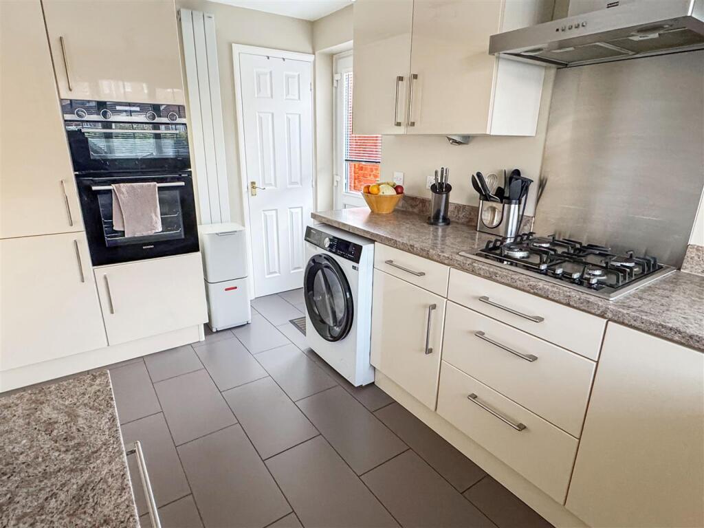 Additional image 8 of Linnet Close, Littlehampton