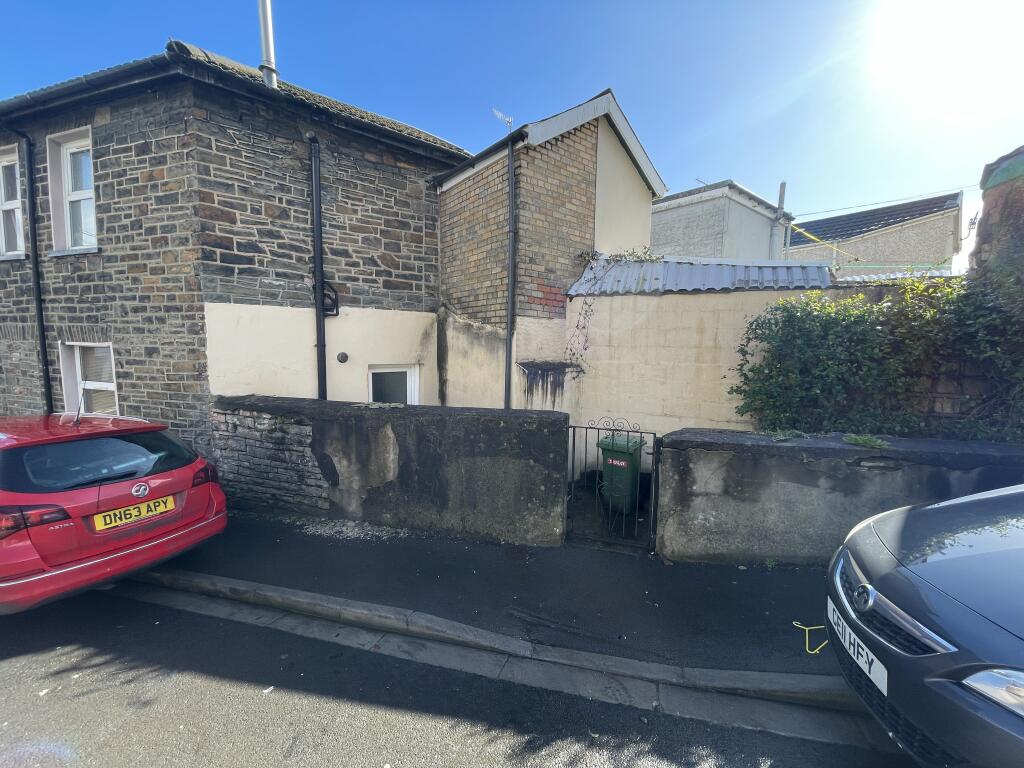 Additional image 13 of High Street, Mountain Ash, CF45 3LN