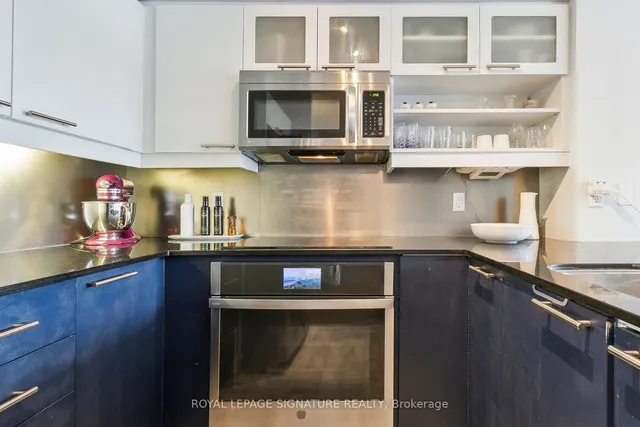 Additional image 22 of 36 Blue Jays Way Unit 903