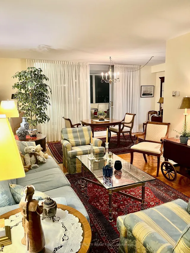 1 Massey Sq Unit 710