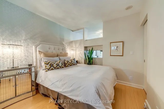 Additional image 8 of 350 Wellington St Unit M12