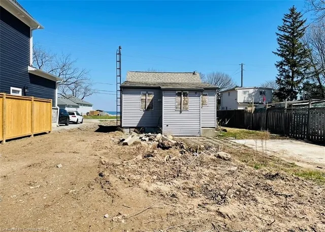 Additional image 8 of 46 Lakeview Dr