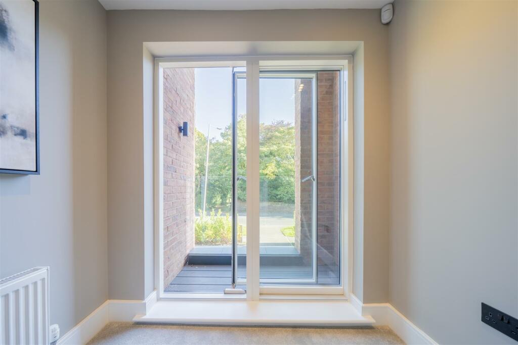 Additional image 37 of Telegraph Road, Heswall, Wirral