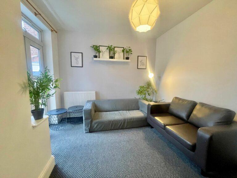 Brookside Terrace, Chester, Cheshire, CH2